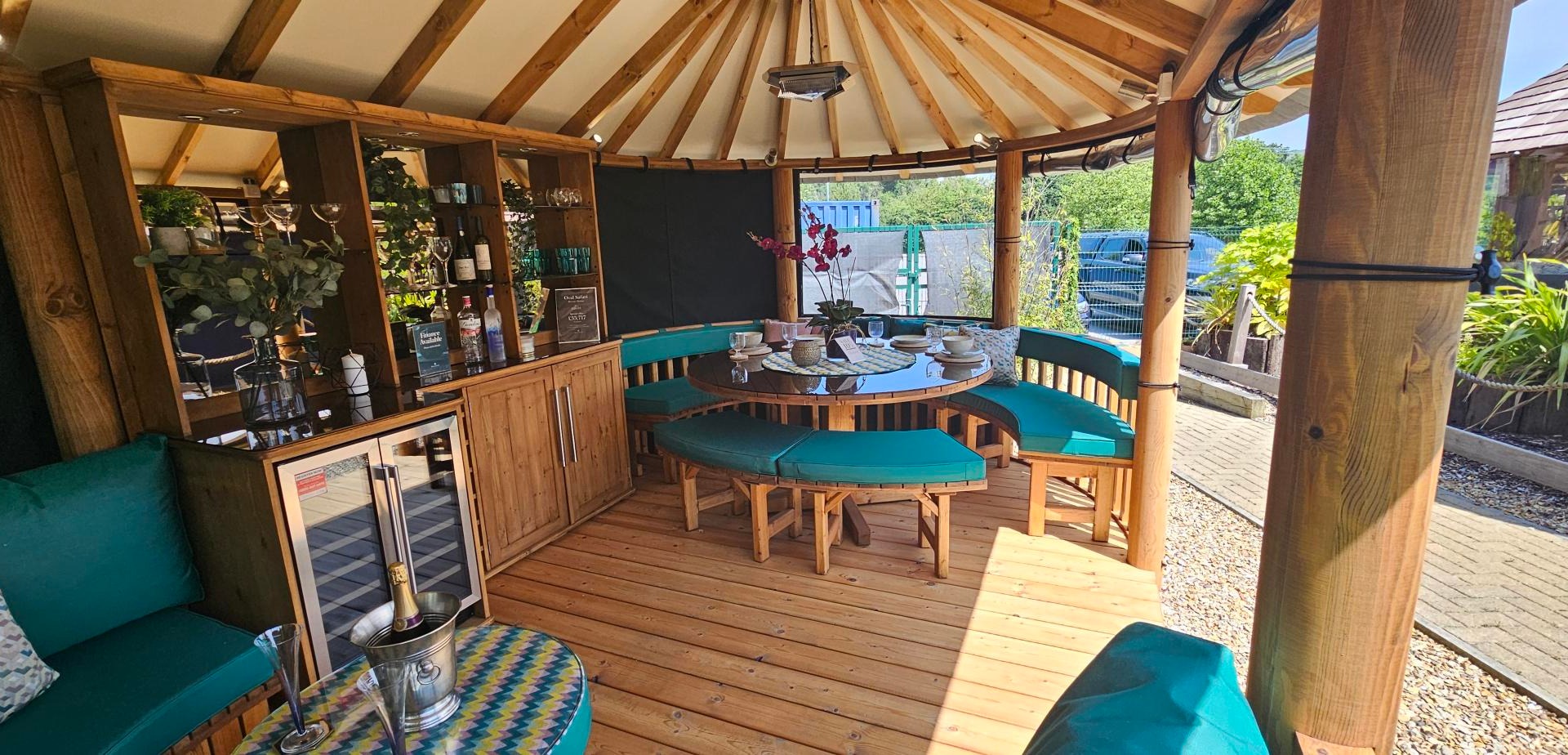 Oval Safari Ex-Display available at Plymouth (Devon)