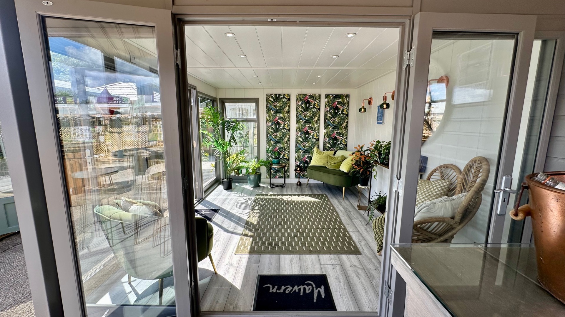 Studio Flat Ex-Display available at Abingdon (Oxfordshire)