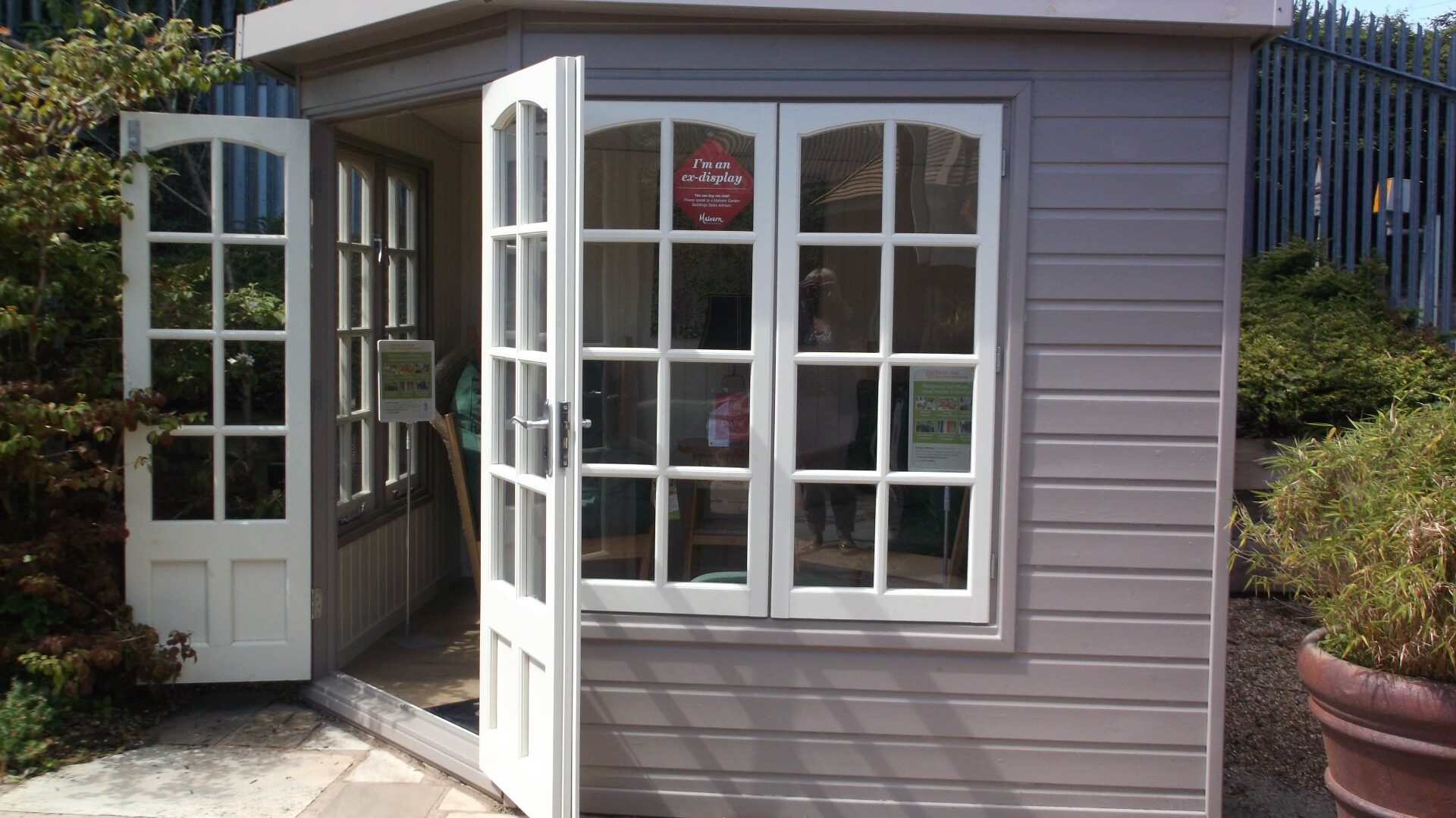 Harwood Ex-Display available at Leek (Staffordshire)