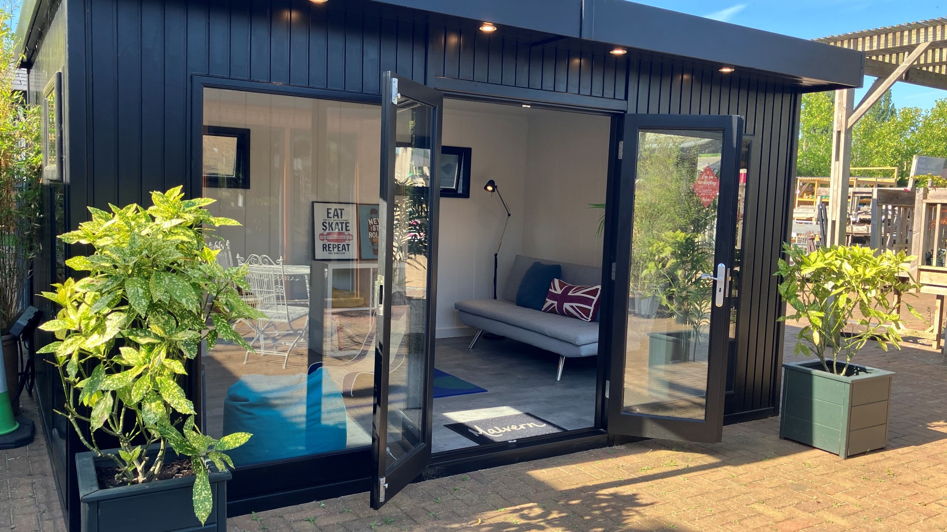 Studio Flat Ex-Display available at Shepperton (Greater London)