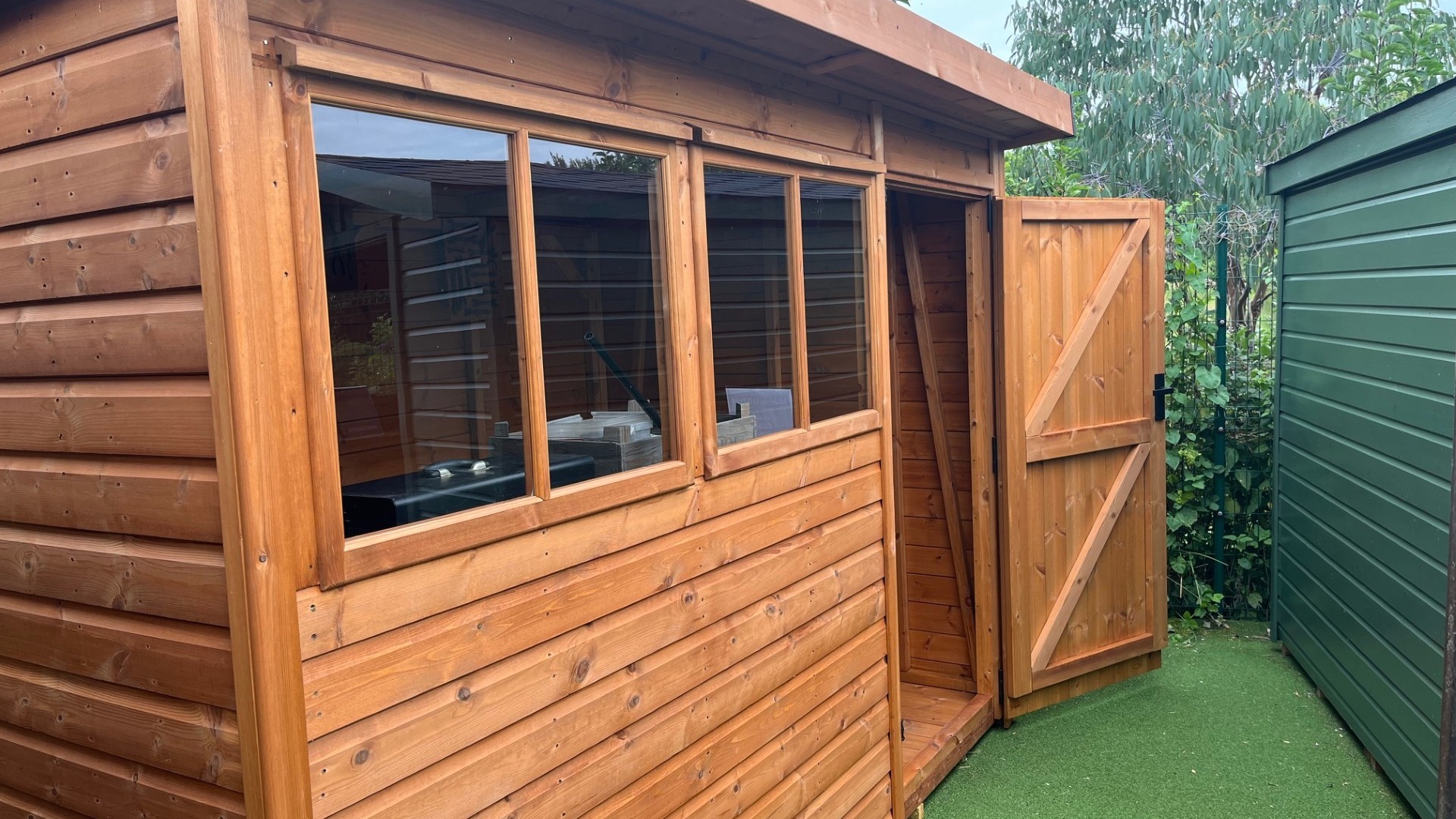 Malvern Heavy Duty Pent Ex-Display available at Buckingham (Buckinghamshire)
