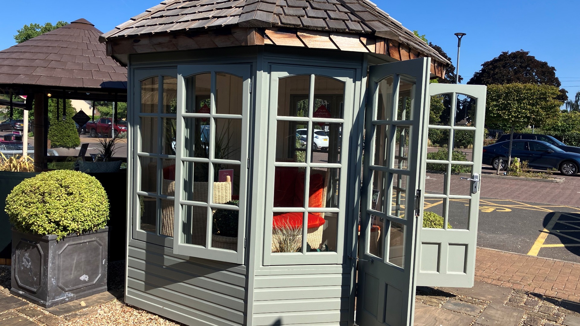 Hopton Ex-Display available at Shepperton (Greater London)