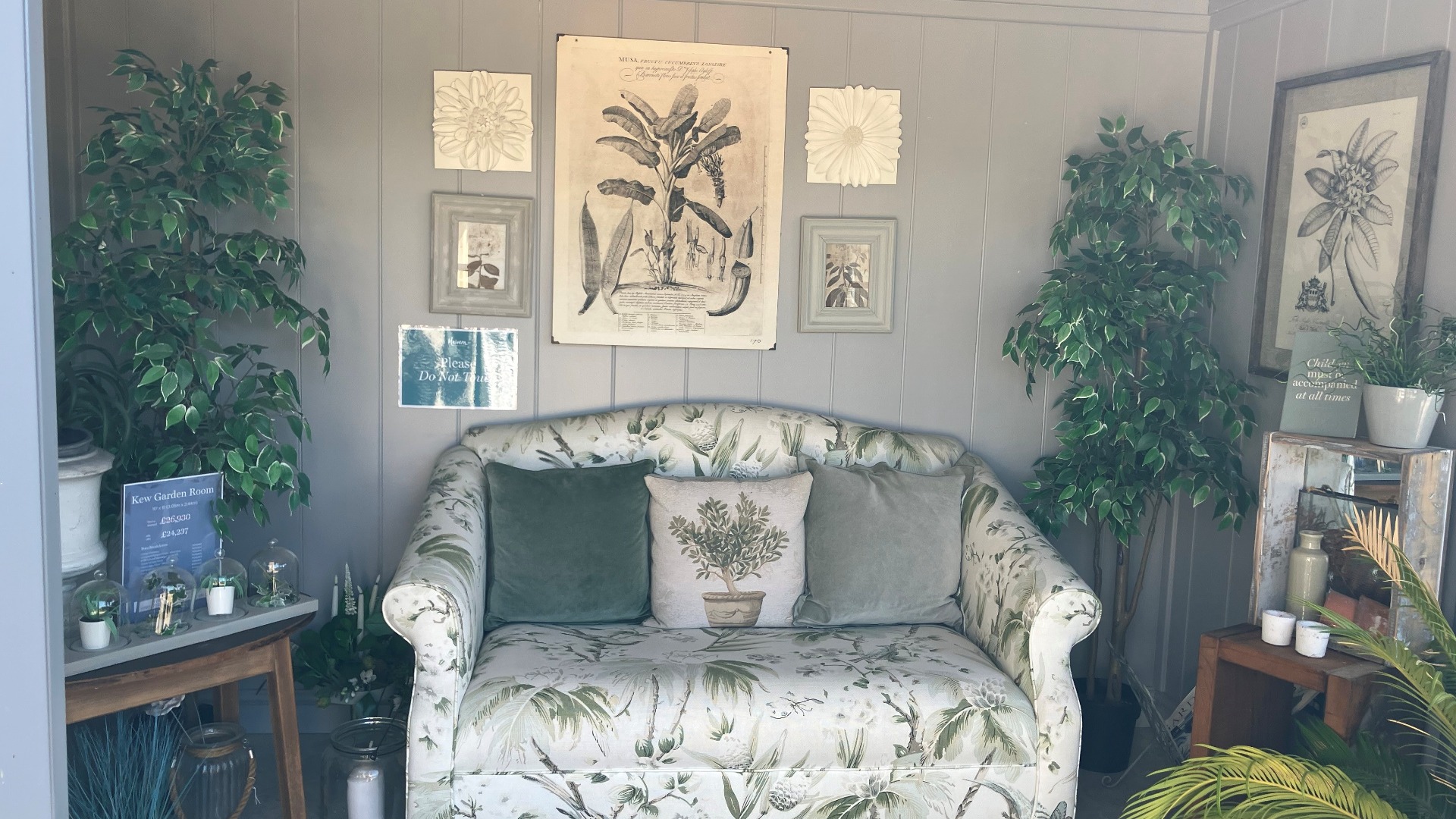 Kew Garden Room Ex-Display available at Shepperton (Greater London)