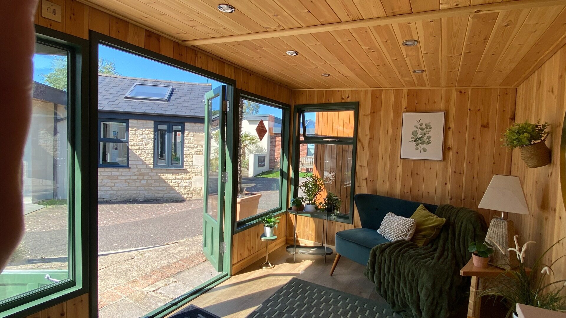 Studio Pent Ex-Display available at Chippenham (Wiltshire)