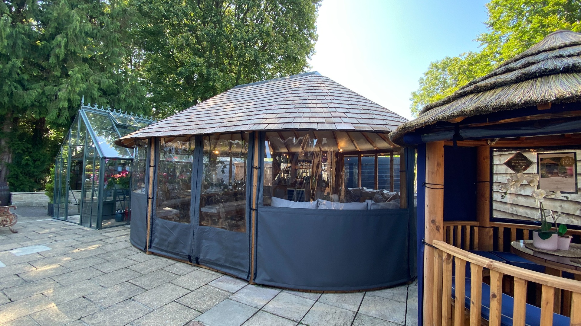 Oval Cape Ex-Display available at Chippenham (Wiltshire)