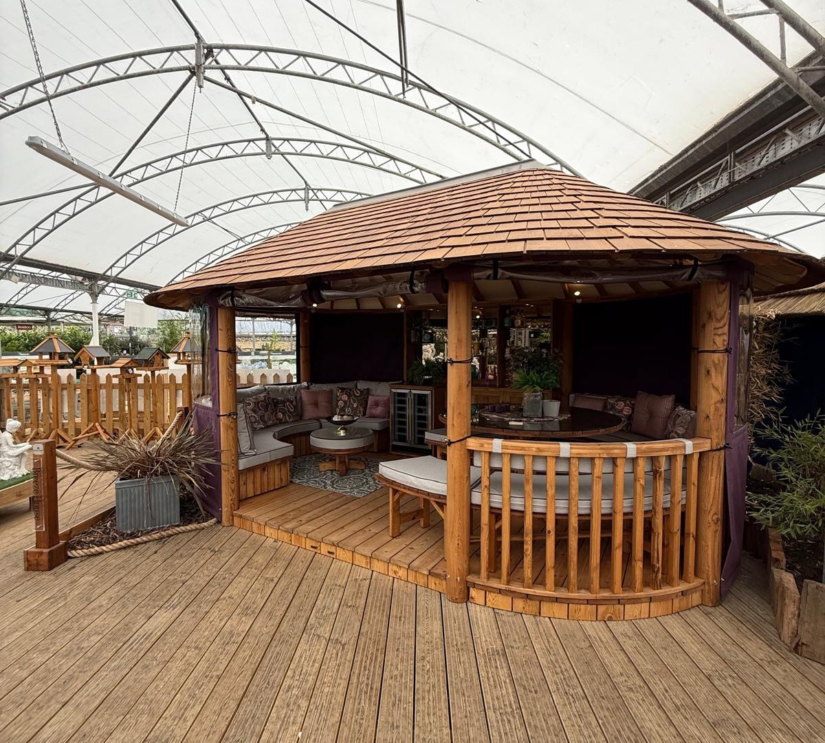 Oval Safari  Ex-Display available at Newhaven (Sussex)