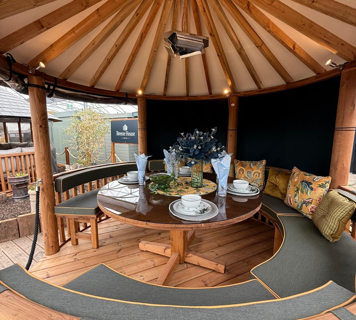 Safari Ex-Display available at Newhaven (Sussex)