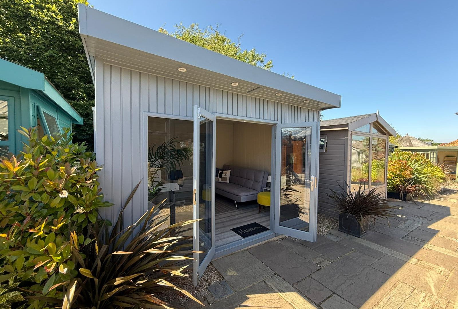 Studio Flat  Ex-Display available at Horsham (Sussex)