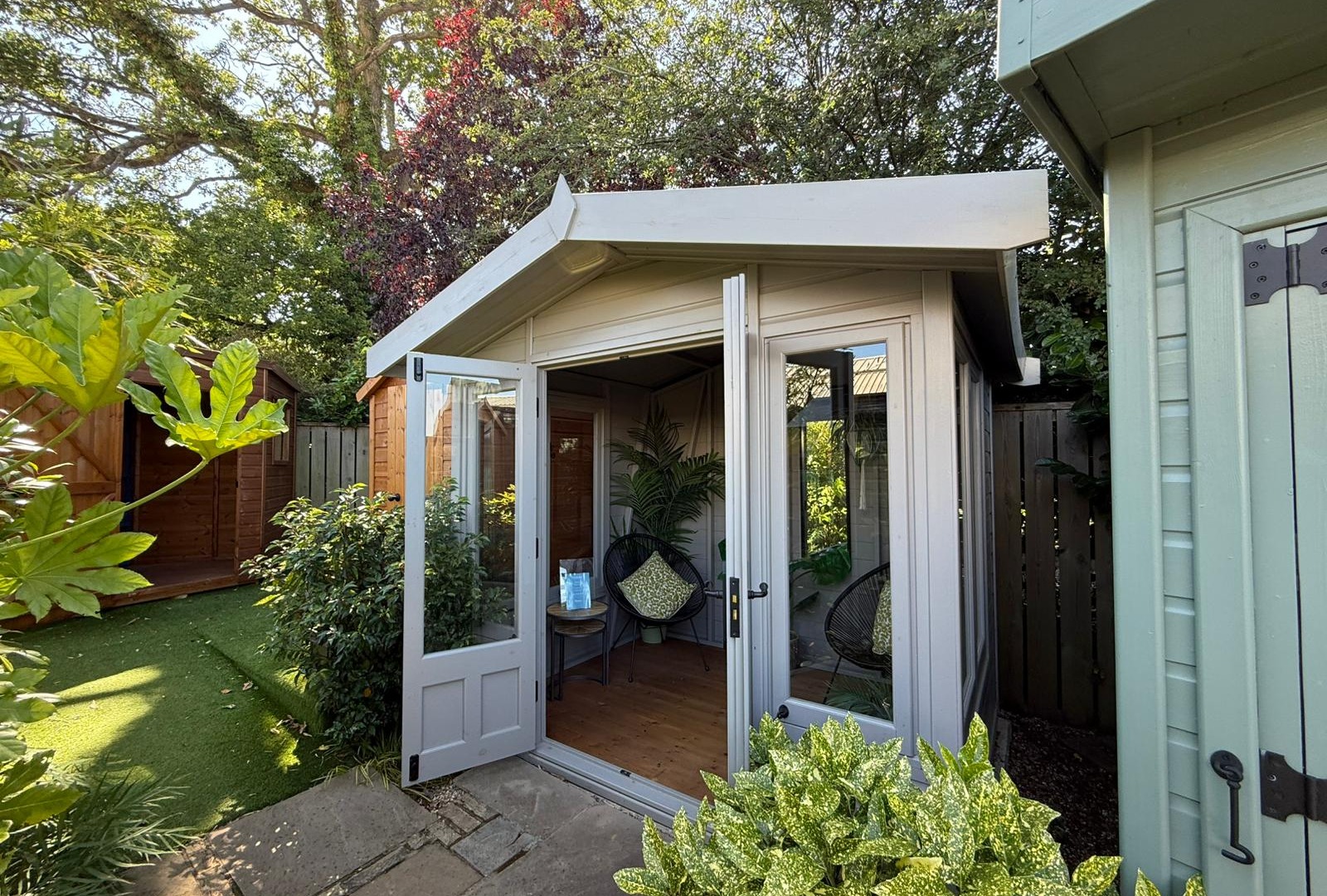 Tenbury Ex-Display available at Horsham (Sussex)