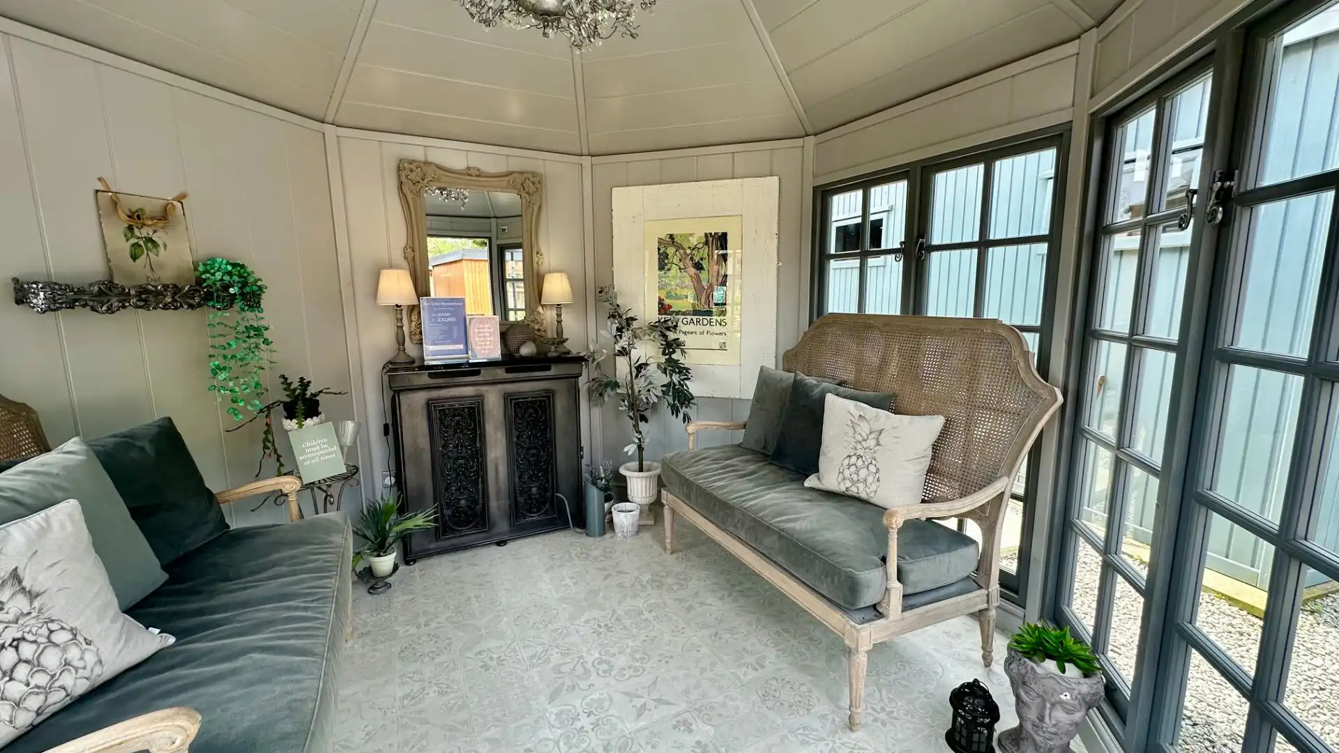 Kew Summerhouse Ex-Display available at Abingdon (Oxfordshire)