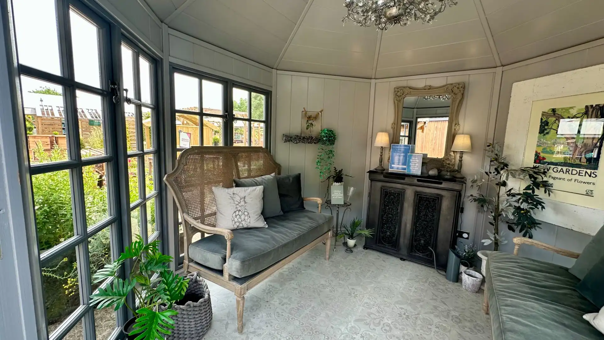 Kew Summerhouse Ex-Display available at Abingdon (Oxfordshire)