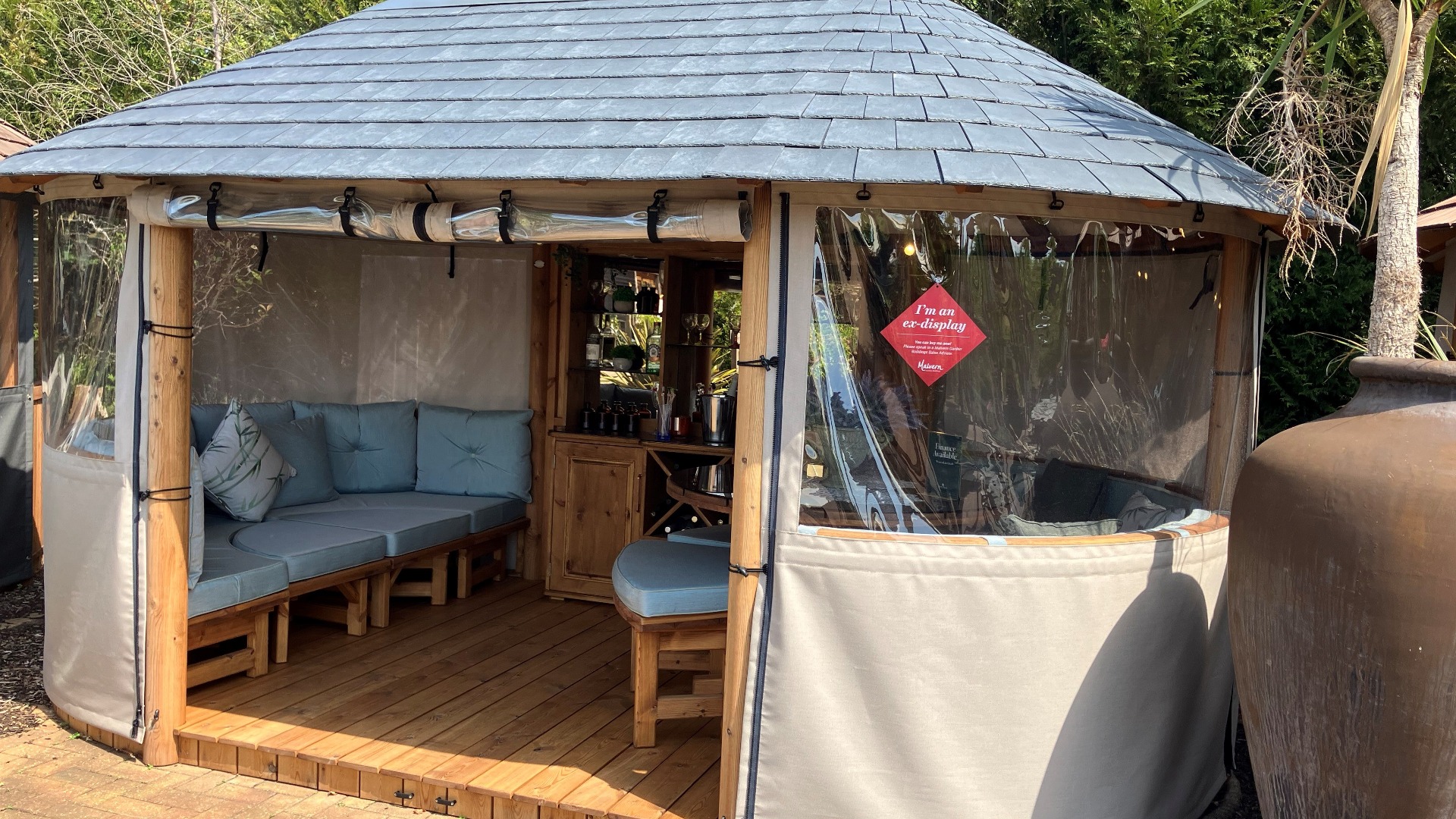 Oval Savannah Ex-Display available at Shepperton (Greater London)