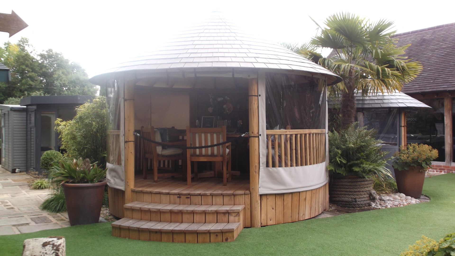 Breeze House Raised Amanzi Ex-Display available at Leek (Staffordshire)