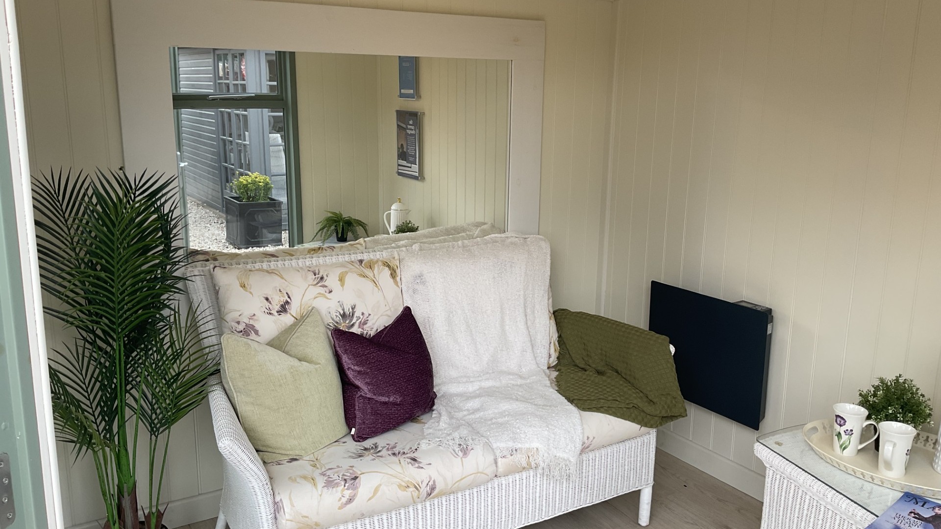 Studio Corner Pent Ex-Display available at Nottingham (Nottinghamshire)