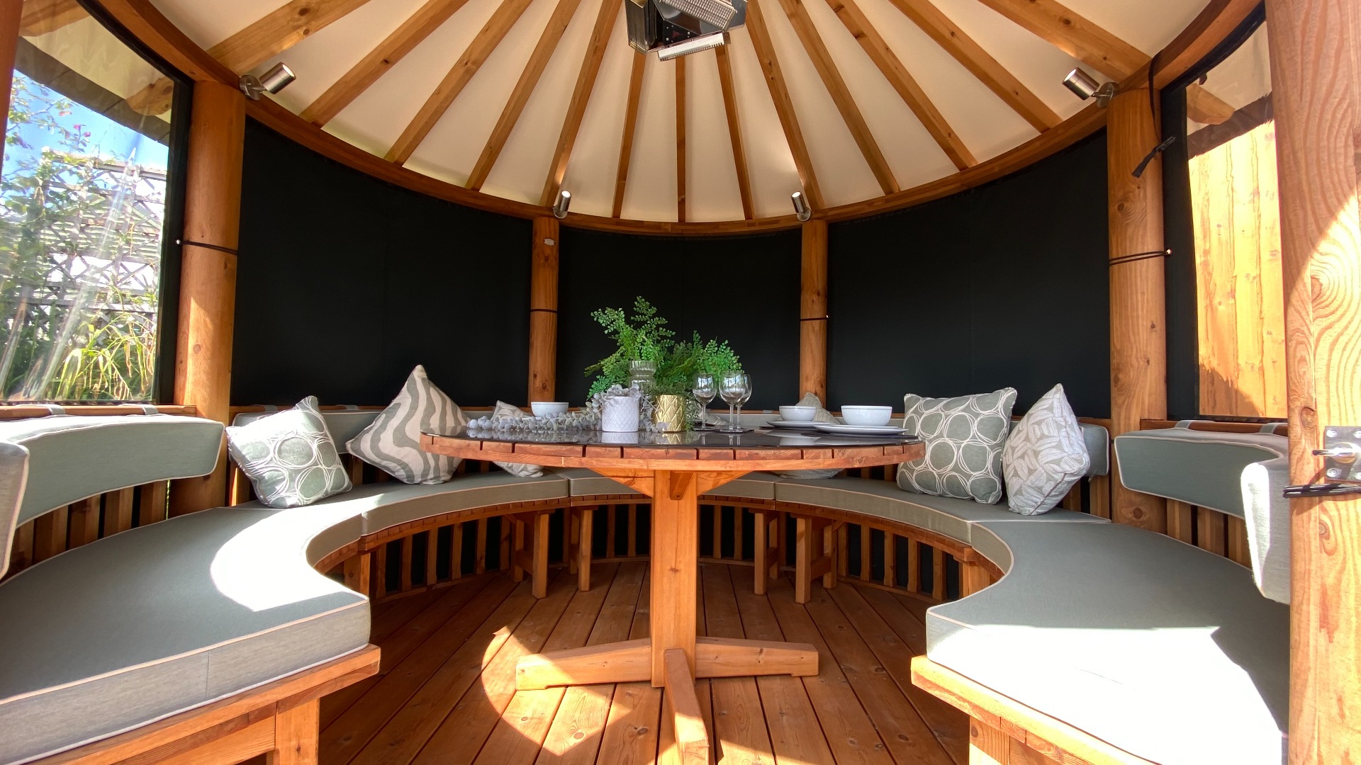 Safari Ex-Display available at Chippenham (Wiltshire)