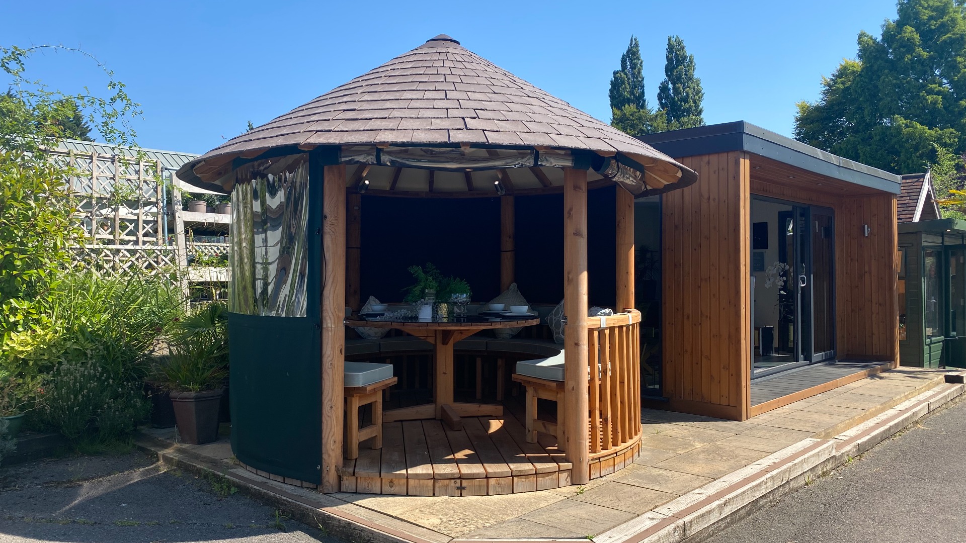 Safari Ex-Display available at Chippenham (Wiltshire)