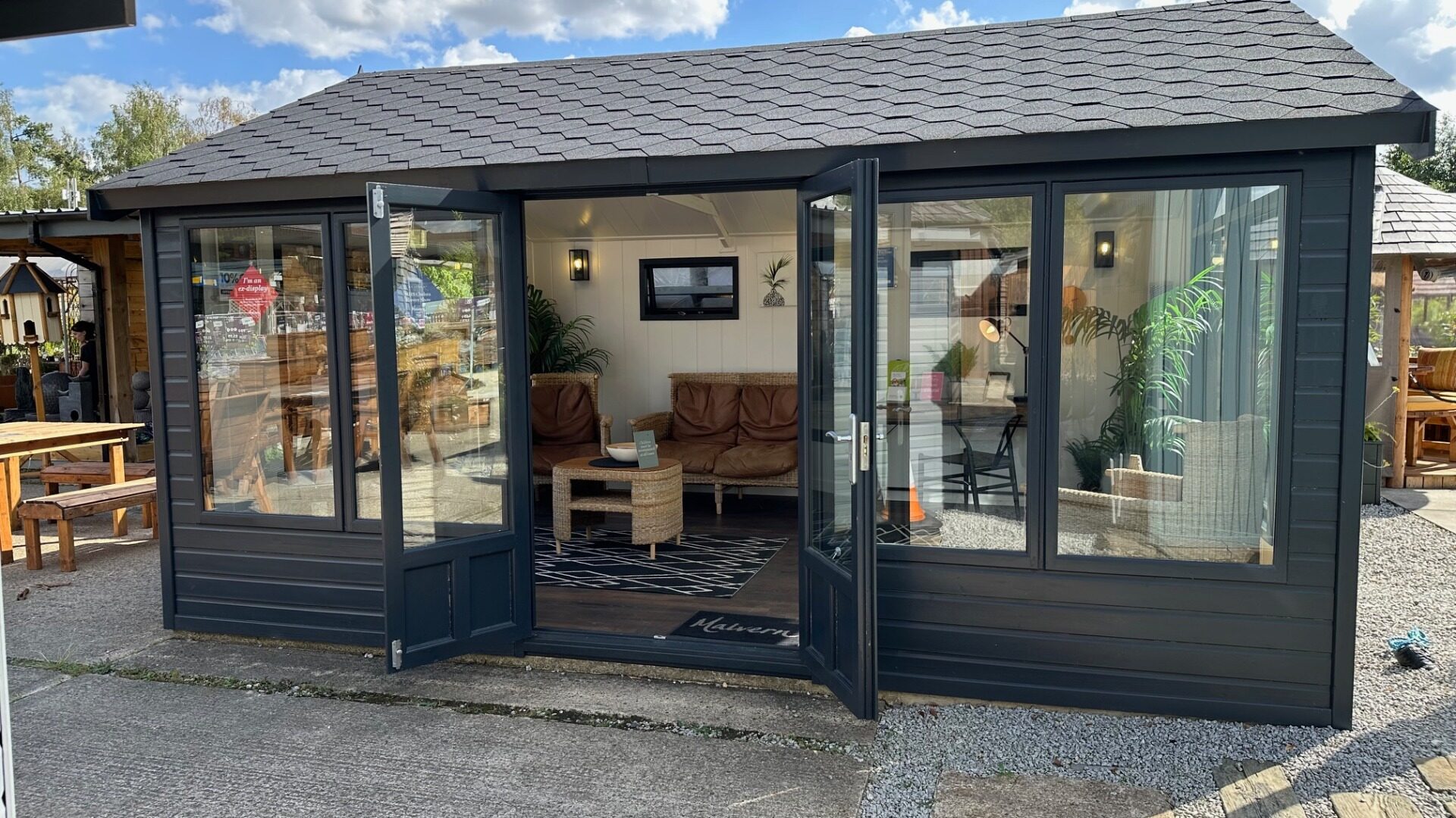 Studio Pavilion Ex-Display available at Abingdon (Oxfordshire)