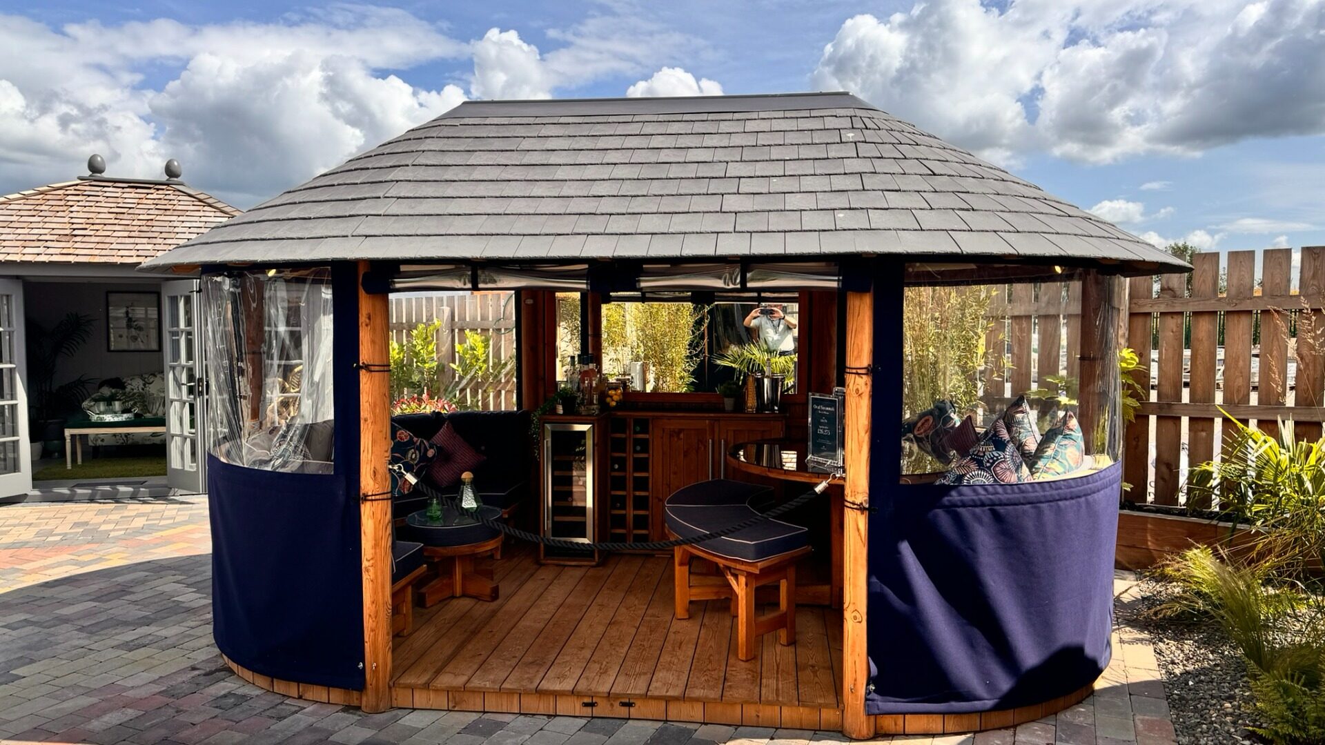 Oval Savannah Ex-Display available at Penrith (Cumbria)