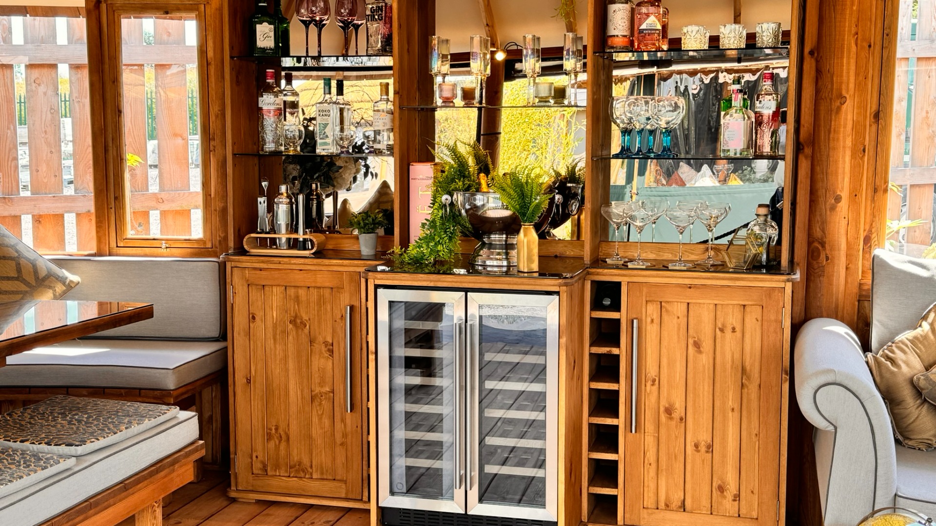 Oval Cape Ex-Display available at Penrith (Cumbria)