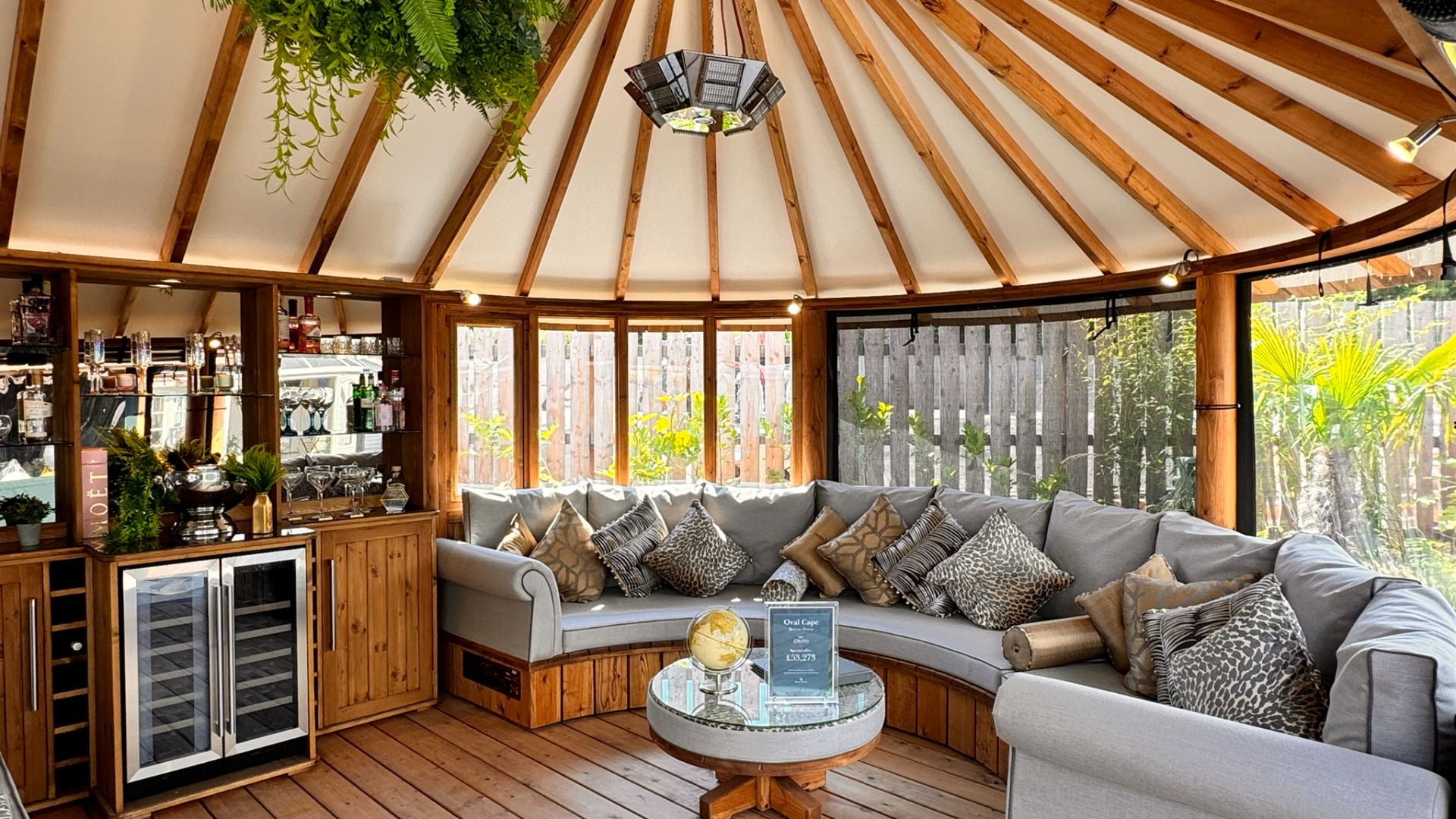 Oval Cape Ex-Display available at Penrith (Cumbria)