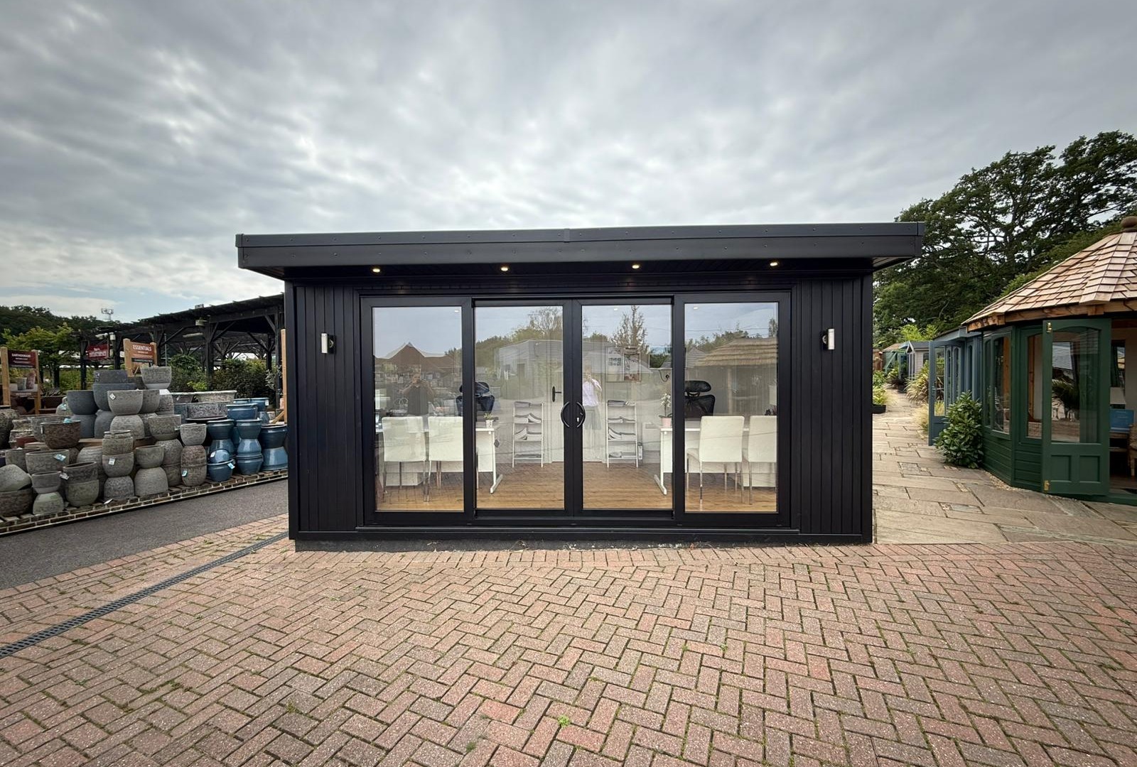 Hanley Ex-Display available at Horsham (Sussex)