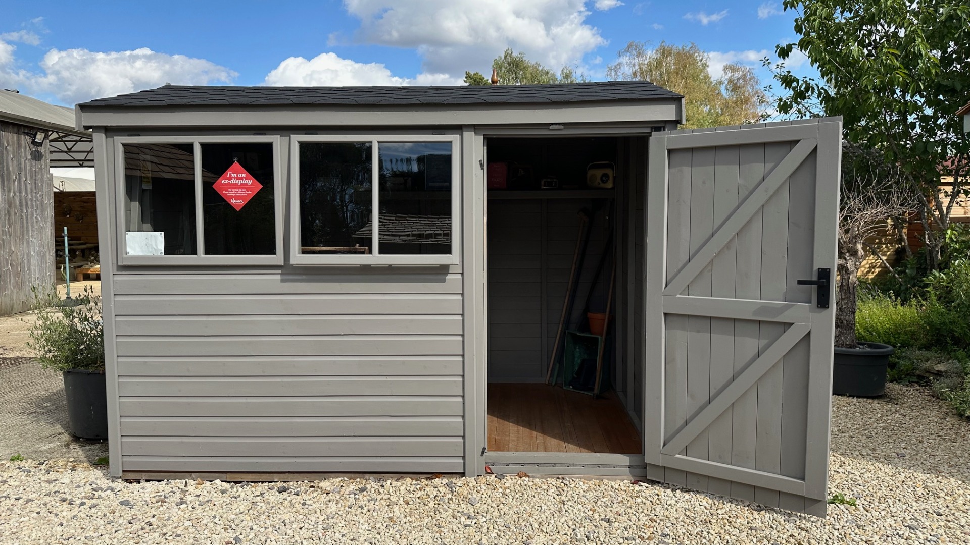 Malvern Heavy Duty Reverse Apex Ex-Display available at Abingdon (Oxfordshire)