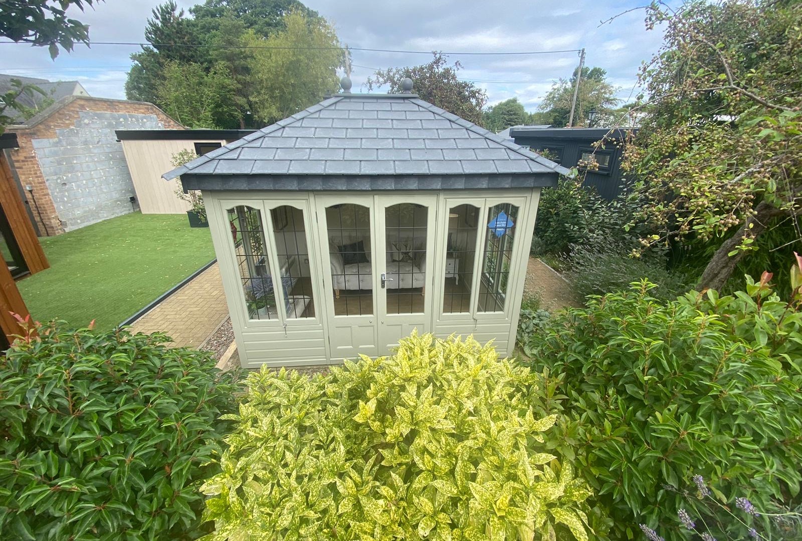 Ashton Ex-Display available at Cheltenham (Gloucestershire)