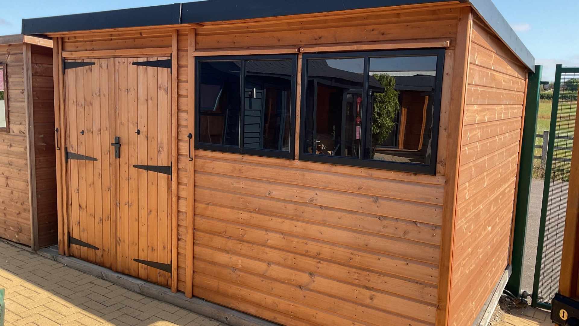 Malvern Heavy Duty Pent Ex-Display available at Nottingham (Nottinghamshire)