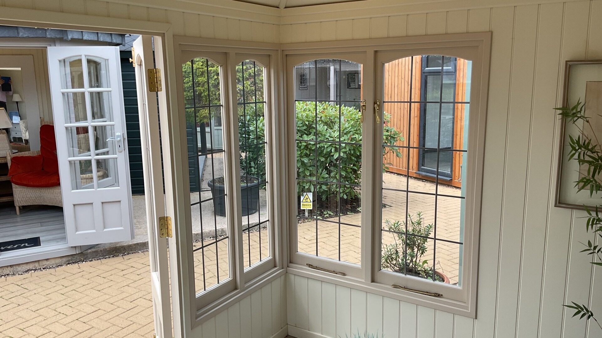 Ashton Ex-Display available at Nottingham (Nottinghamshire)