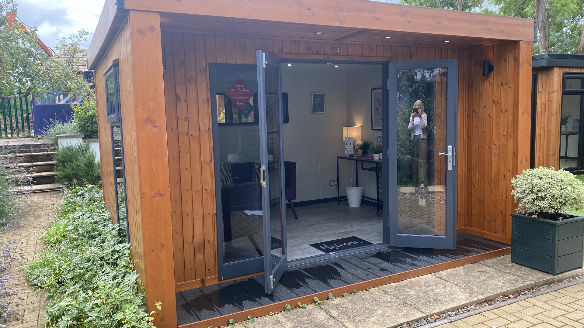 Studio Retreat Ex-Display available at Cheltenham (Gloucestershire)