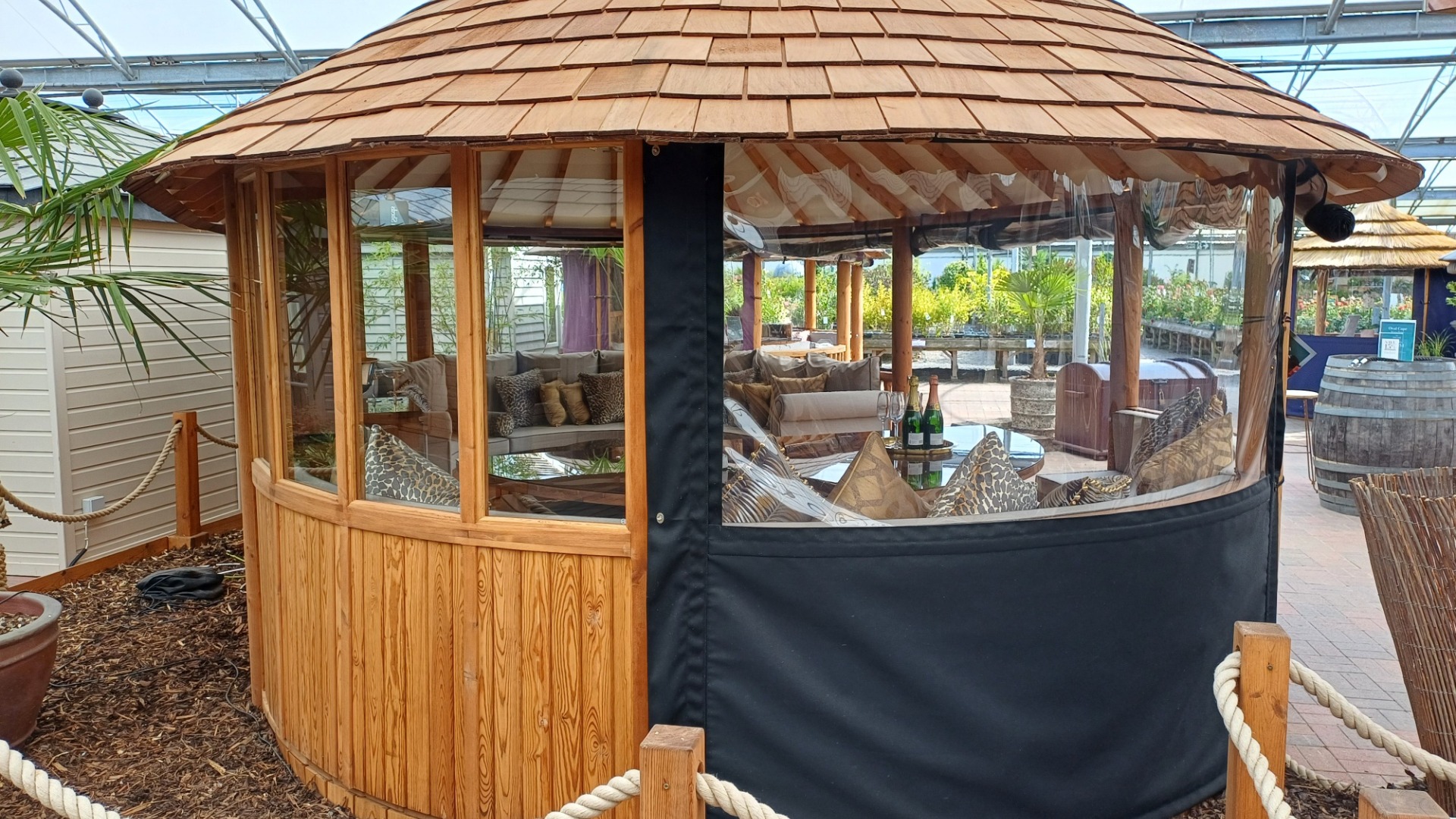 Oval Cape Ex-Display available at Hassocks (Sussex)