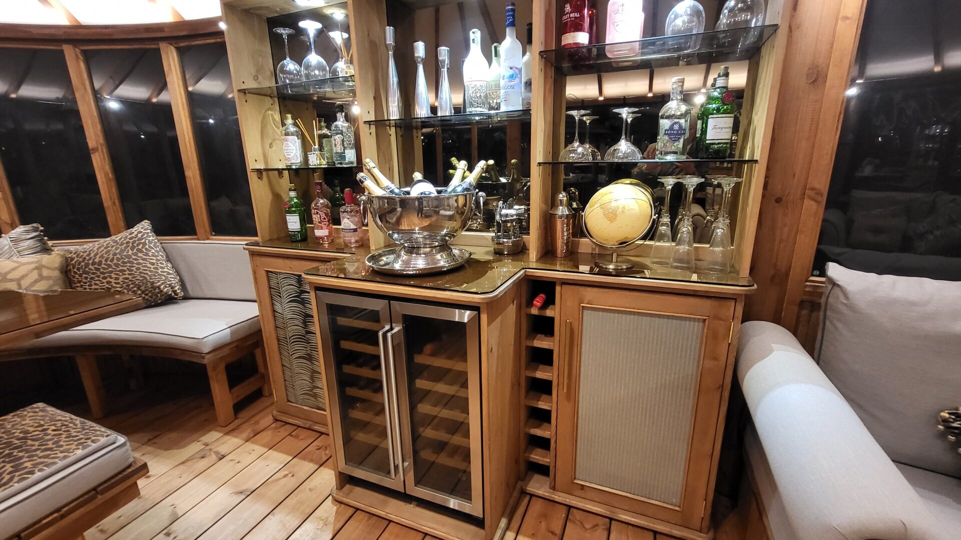 Oval Cape Breeze House Ex-Display available at Leek (Staffordshire)