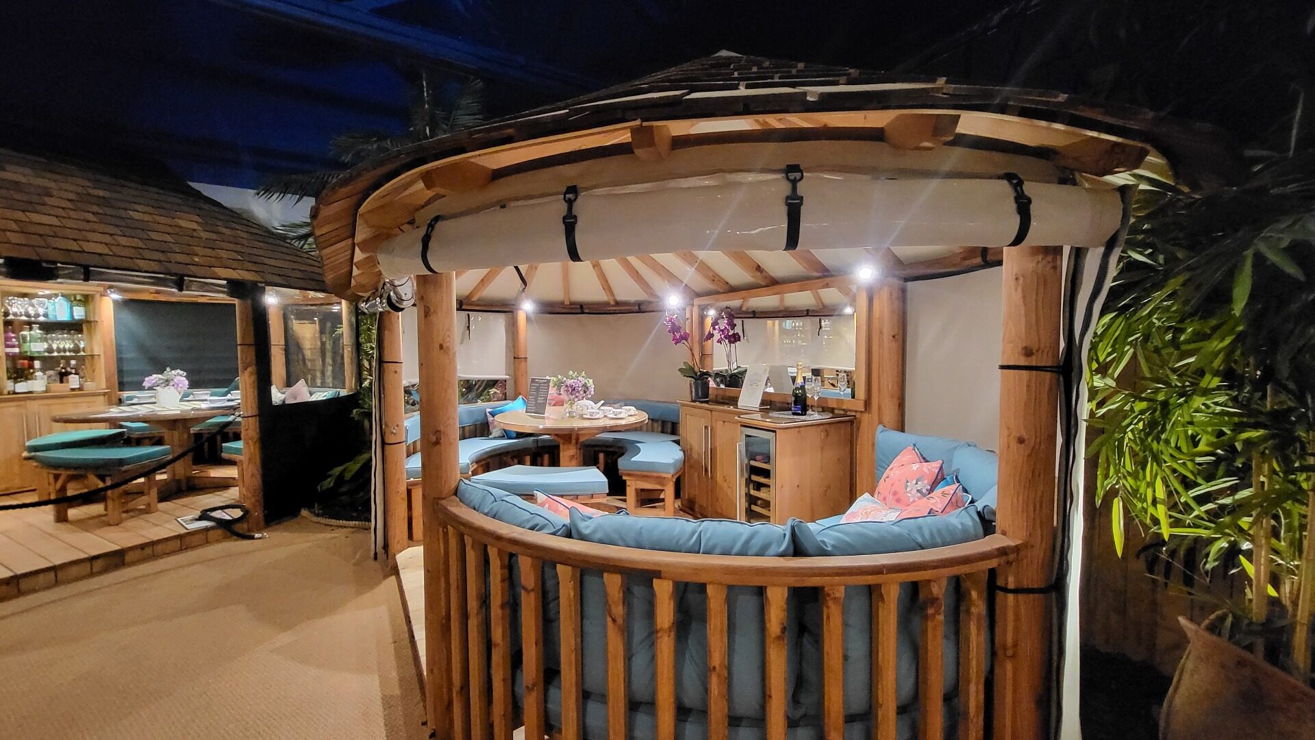 Oval Savannah Breeze House Ex-Display available at Leek (Staffordshire)