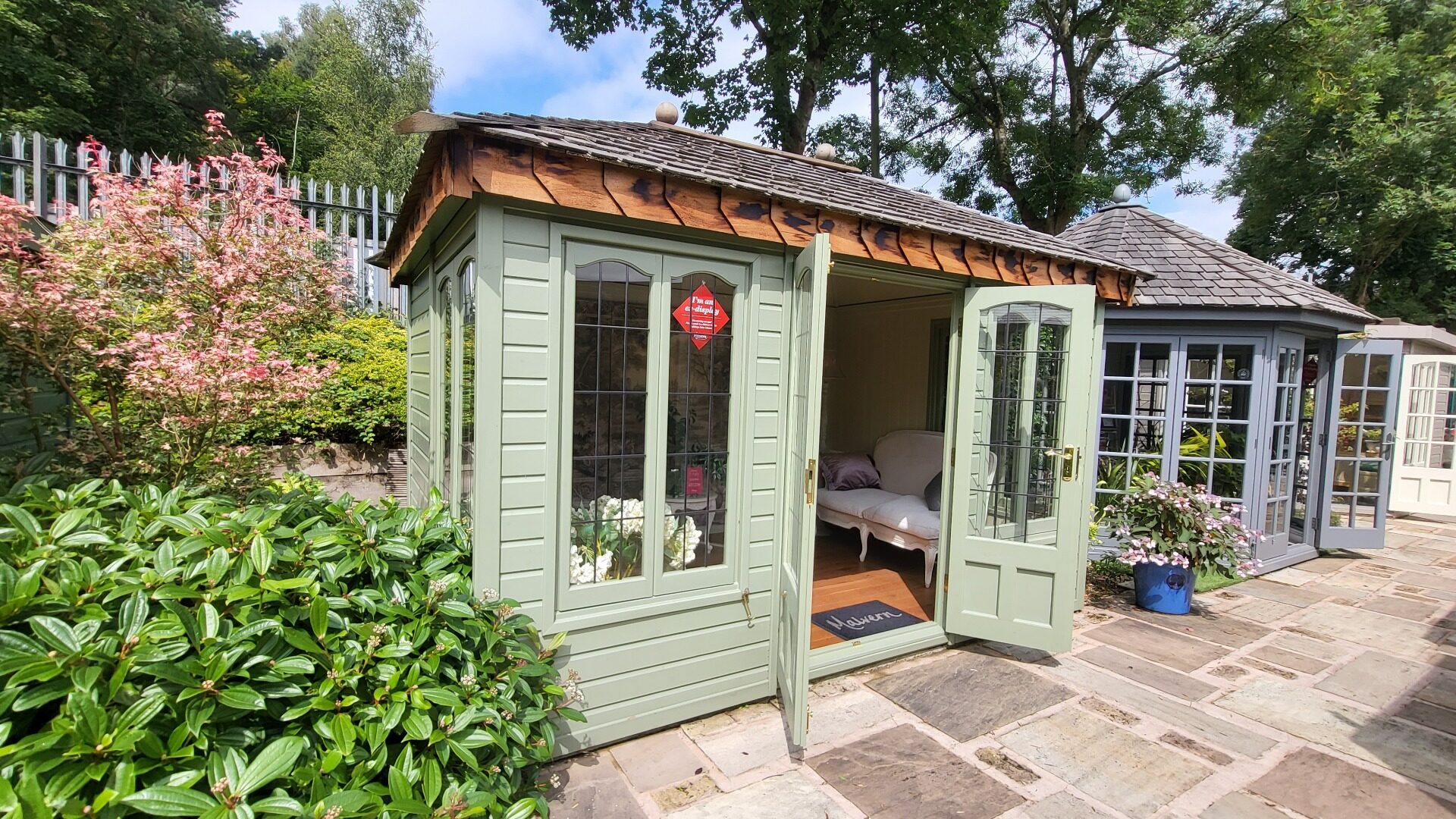 Ashton Ex-Display available at Leek (Staffordshire)