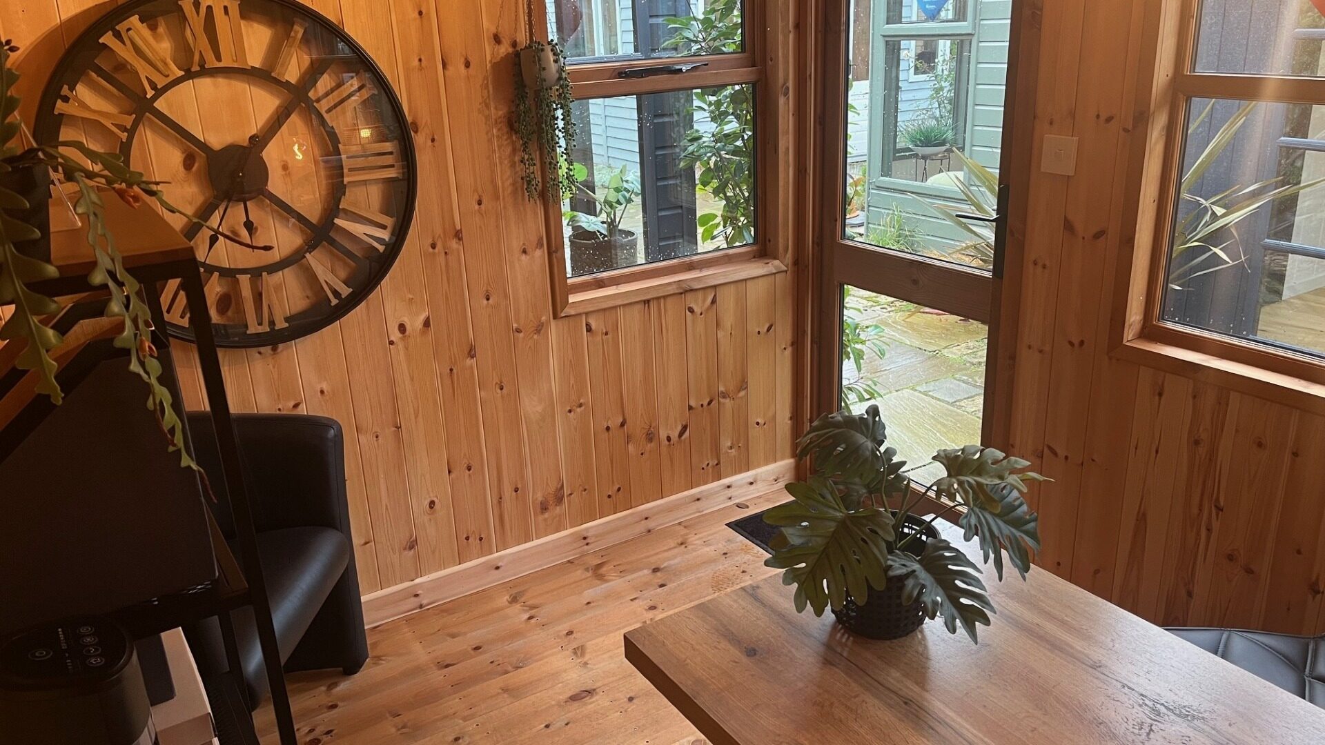 Studio Pent Ex-Display available at Buckingham (Buckinghamshire)