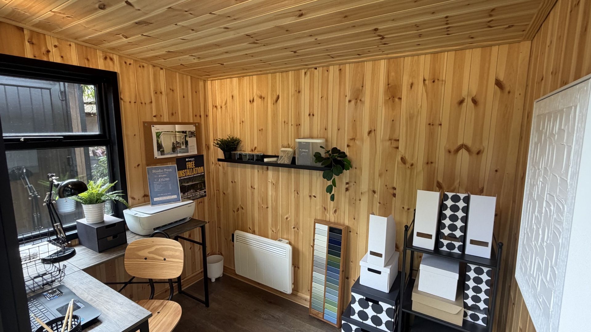Studio Pent Ex-Display available at Buckingham (Buckinghamshire)