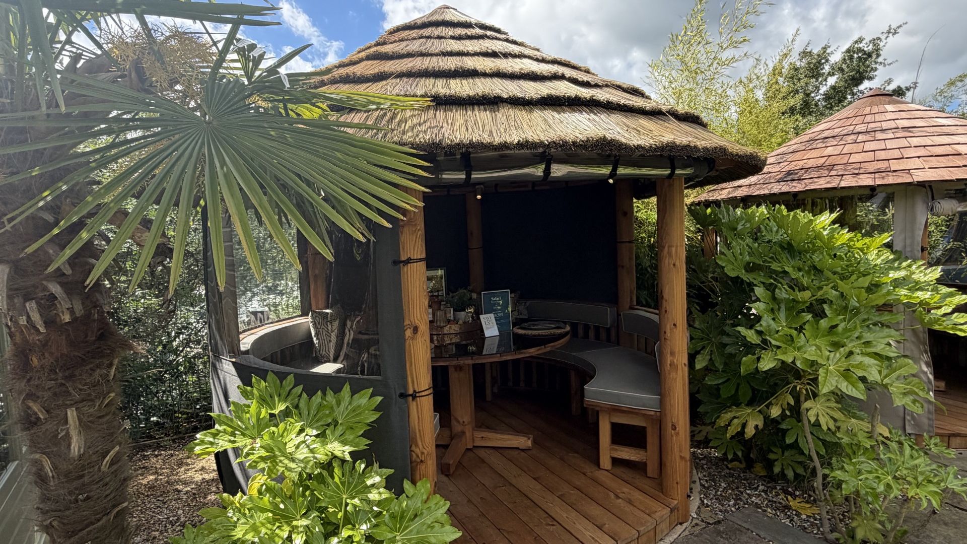 Safari Ex-Display available at Buckingham (Buckinghamshire)