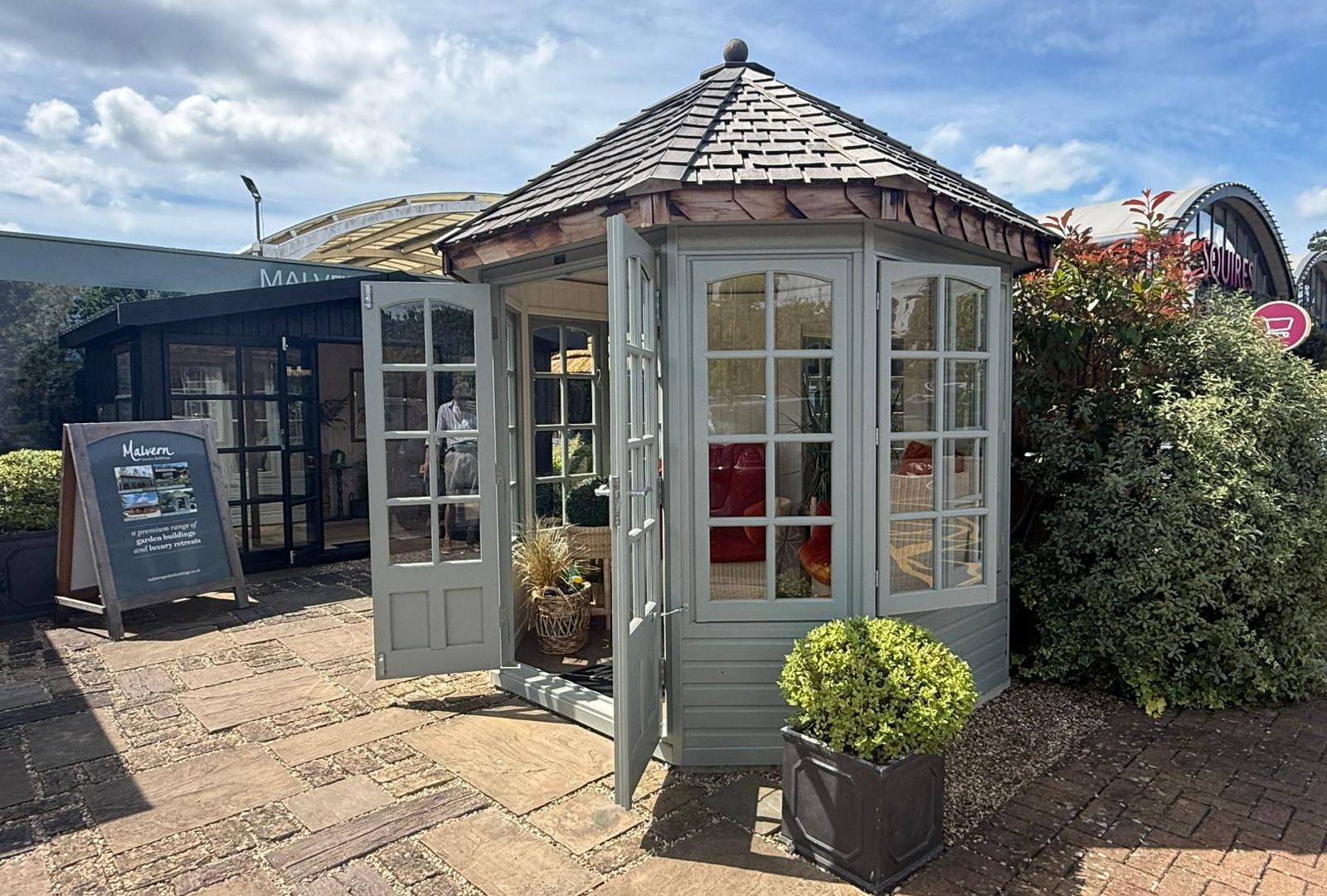 Hopton Ex-Display available at Shepperton (Greater London)