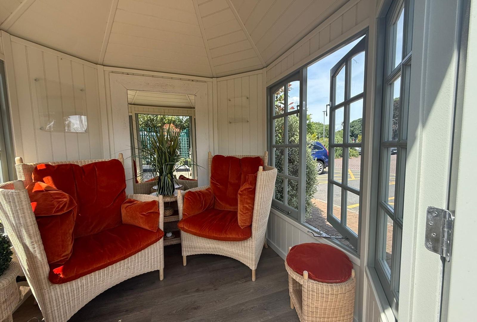 Hopton Ex-Display available at Shepperton (Greater London)