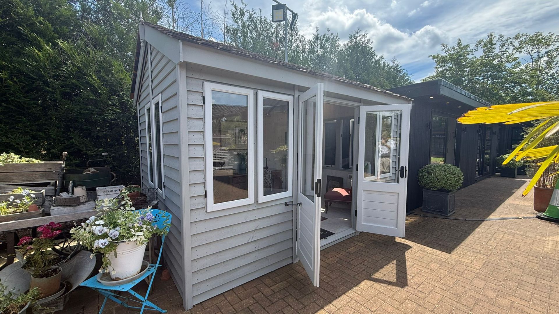 Bloomsbury Ex-Display available at Shepperton (Greater London)