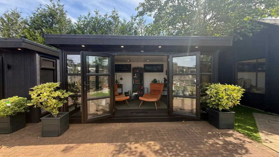 Hanley Heritage Ex-Display available at Shepperton (Greater London)