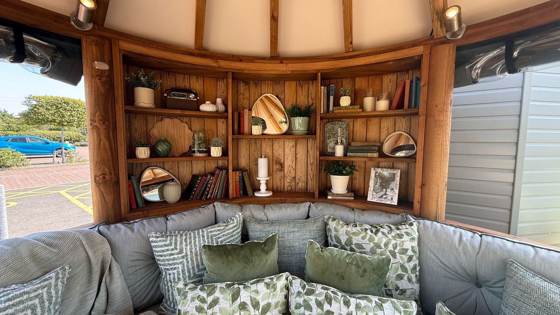 Savannah Ex-Display available at Shepperton (Greater London)