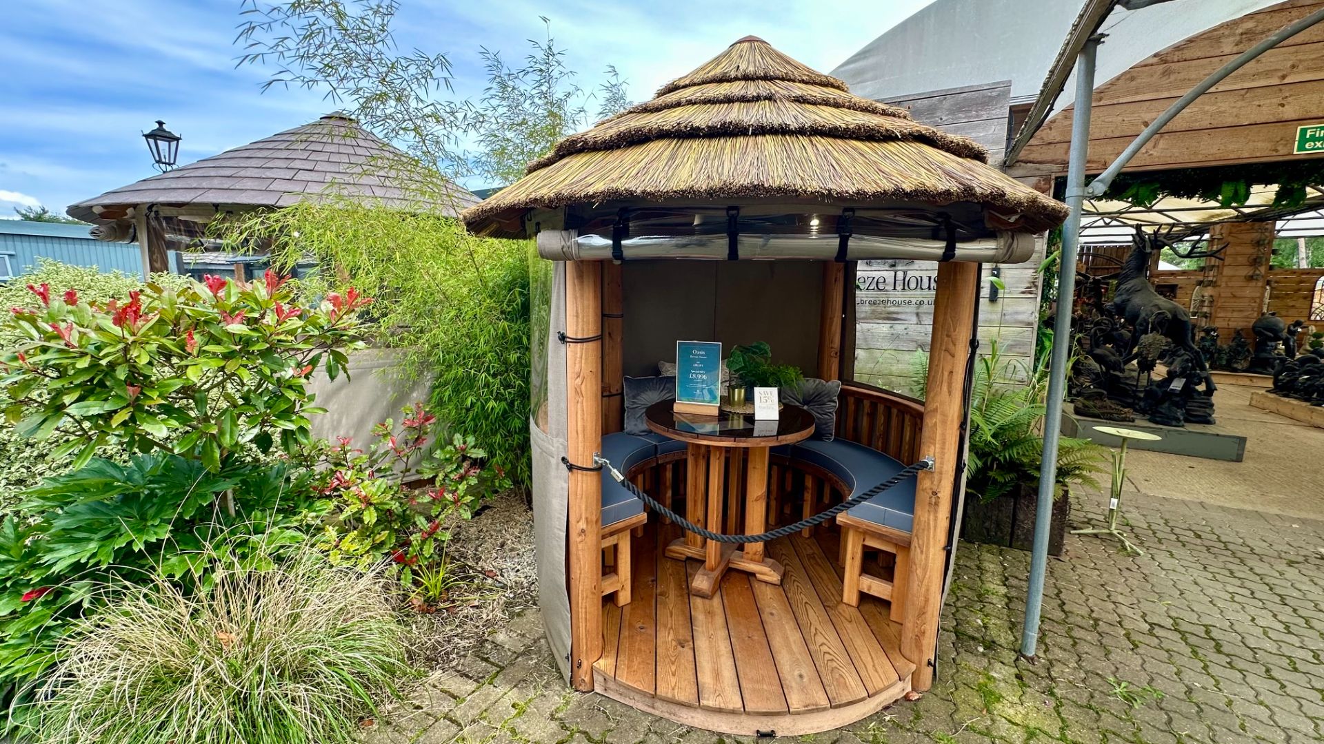 Oasis Ex-Display available at Abingdon (Oxfordshire)
