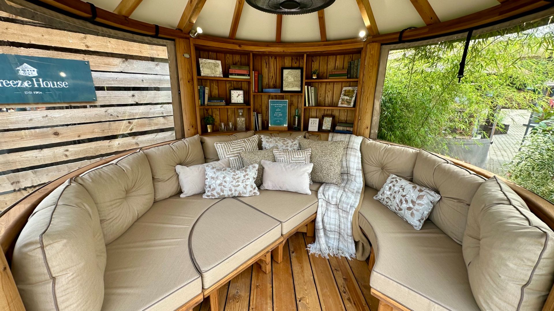 Savannah Ex-Display available at Abingdon (Oxfordshire)