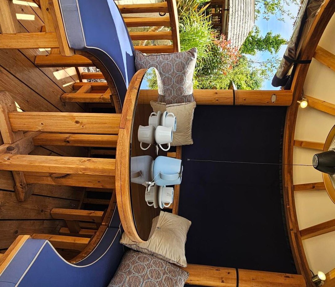 Oasis Ex-Display available at Plymouth (Devon)