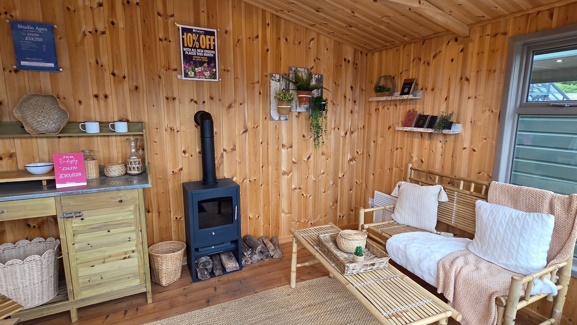 Studio Apex Ex-Display available at Penrith (Cumbria)