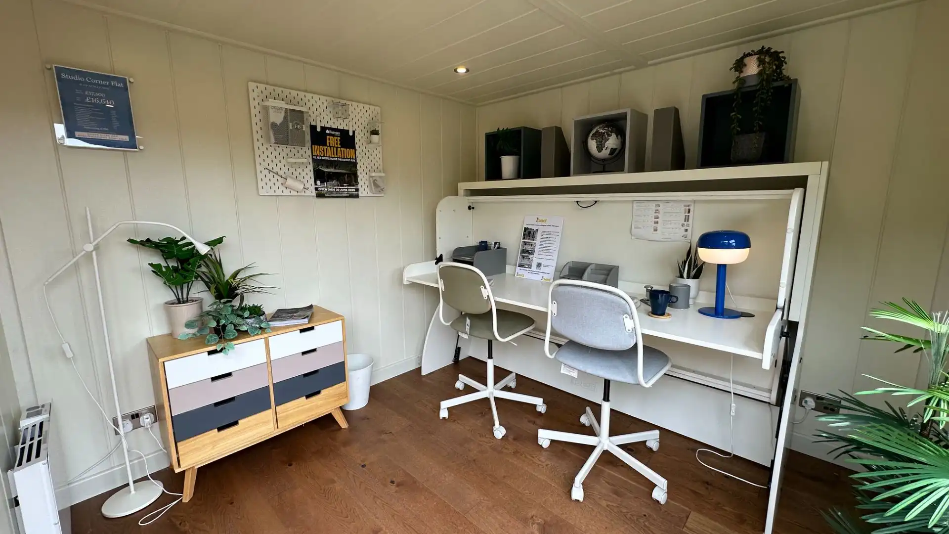 Studio Corner Flat Ex-Display available at Abingdon (Oxfordshire)