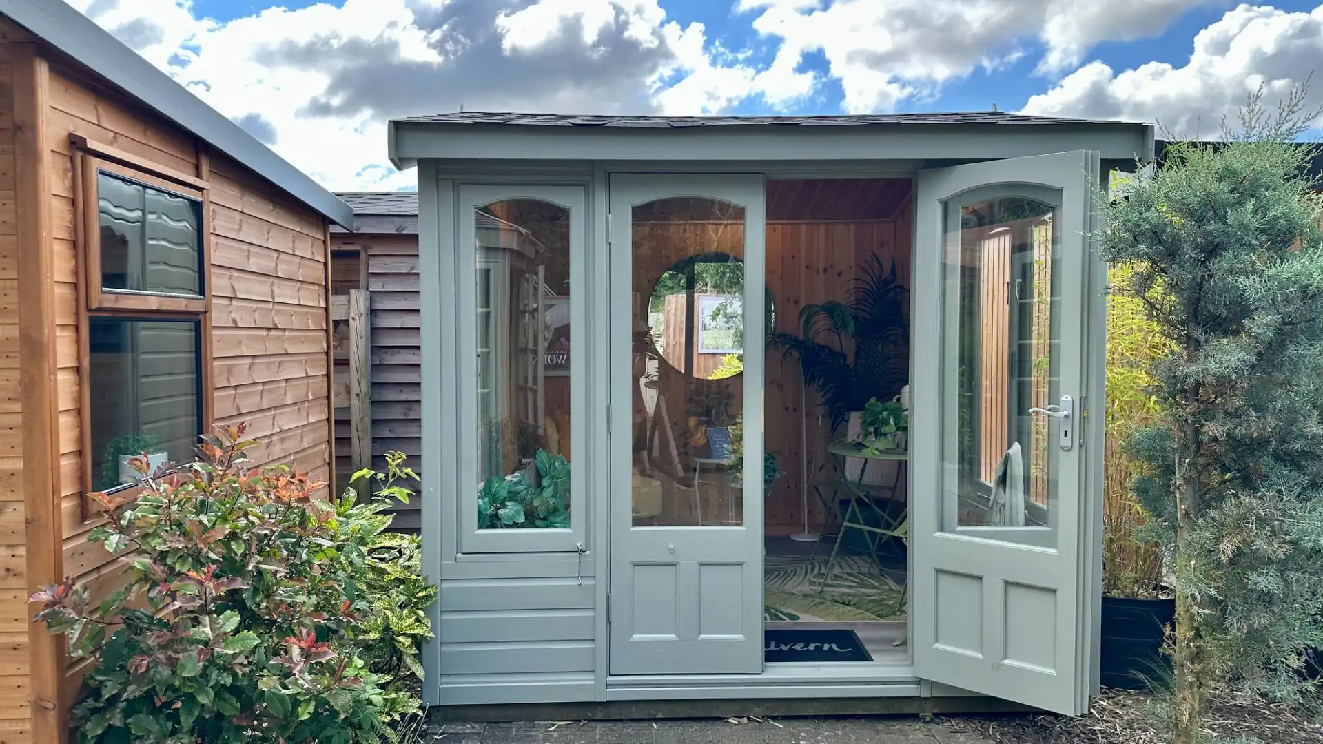 Astwood Ex-Display available at Abingdon (Oxfordshire)