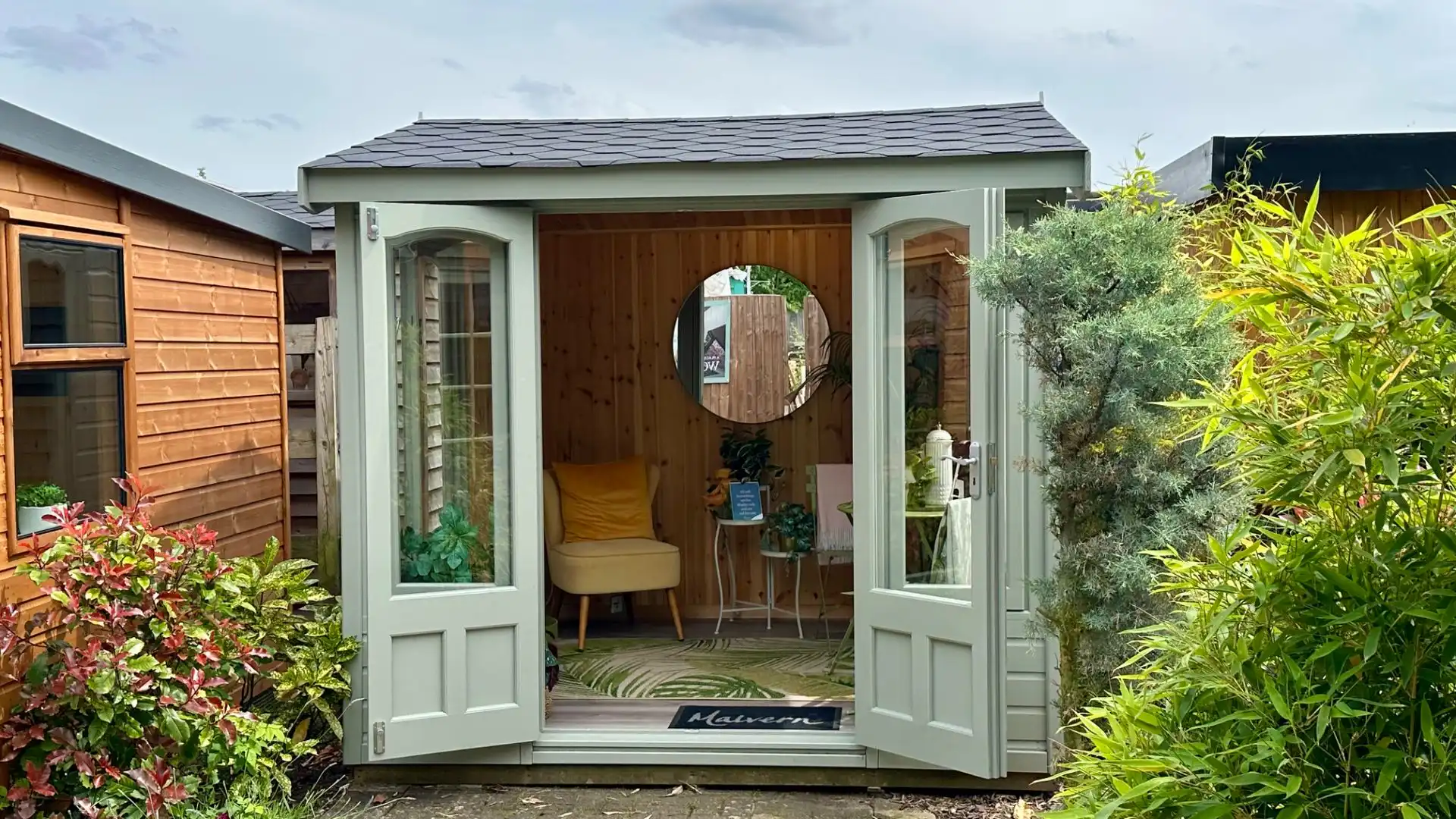 Astwood Ex-Display available at Abingdon (Oxfordshire)