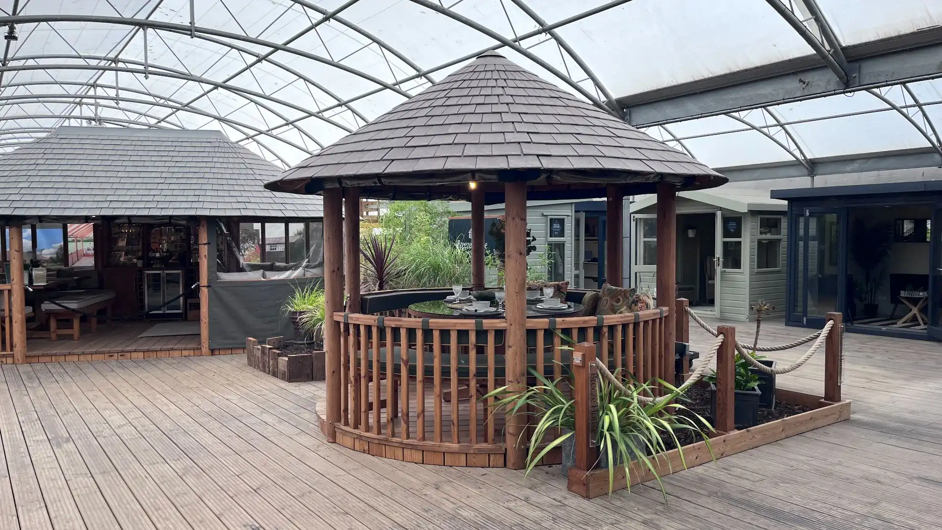 Safari Ex-Display available at Newhaven (Sussex)